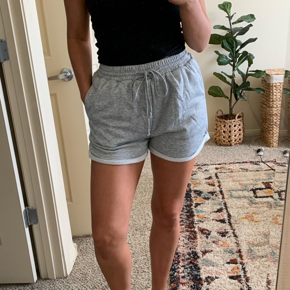 Pants - NWOT Rolled French terry drawstring shorts